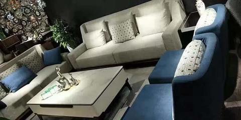 高端沙發凱悅寶馬入住居然之家